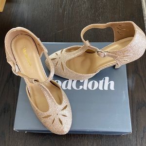 Rose gold glitter closed toed heels